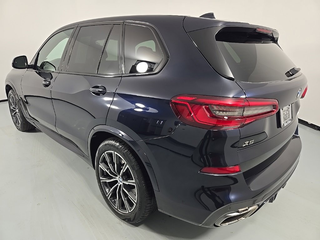 Used 2020 BMW X5 M50i w/ Premium Package image 5