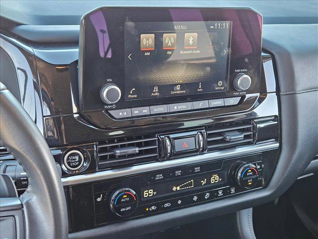 Used 2024 Nissan Pathfinder SV image 14