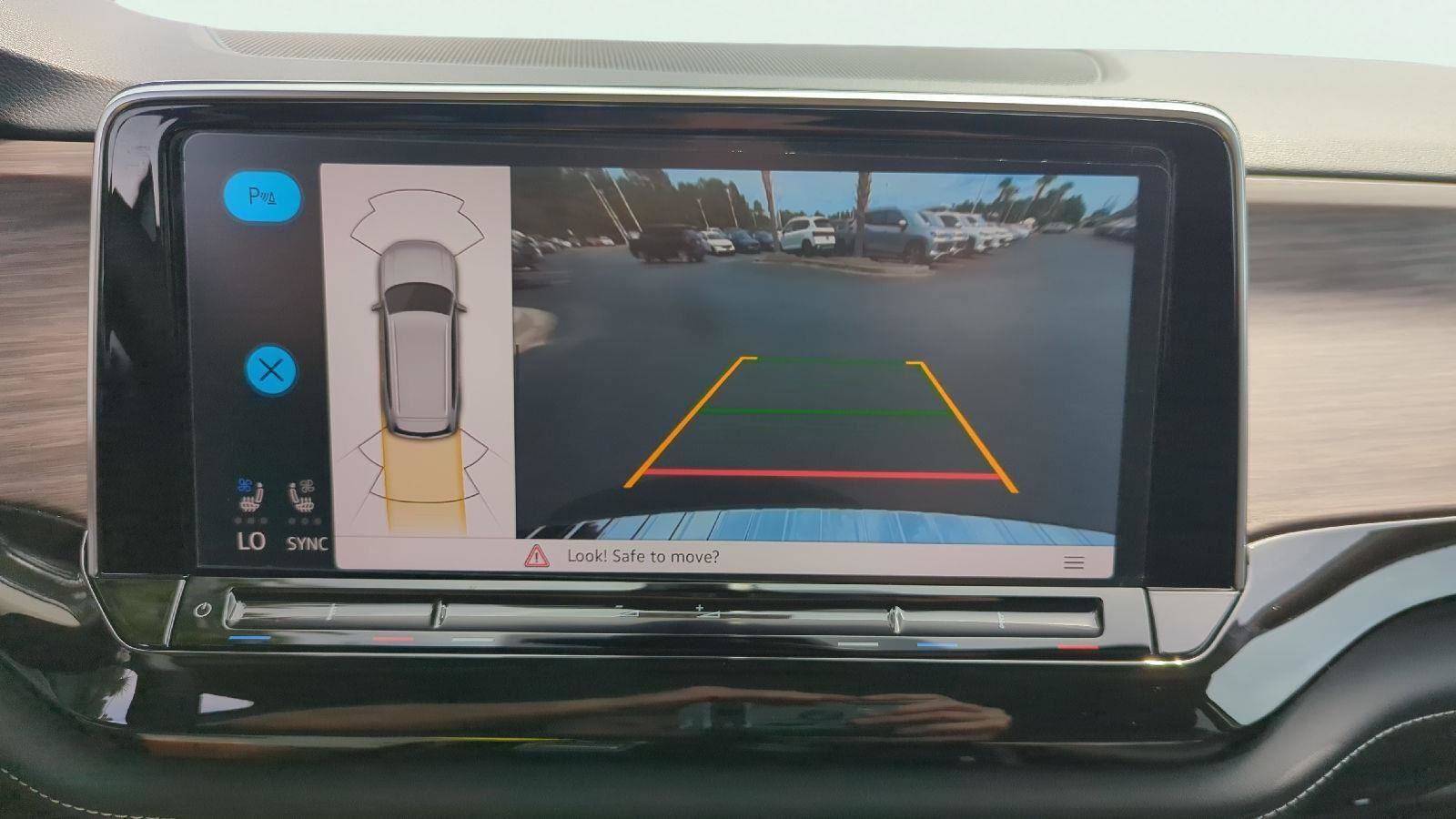 New 2026 Volkswagen Atlas SEL image 26