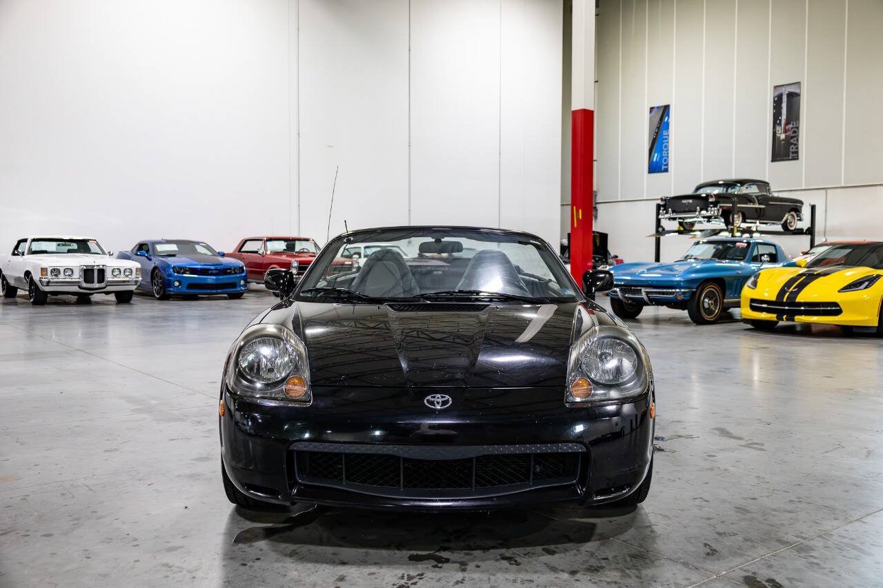 Used 2000 Toyota MR2 RWD image 9