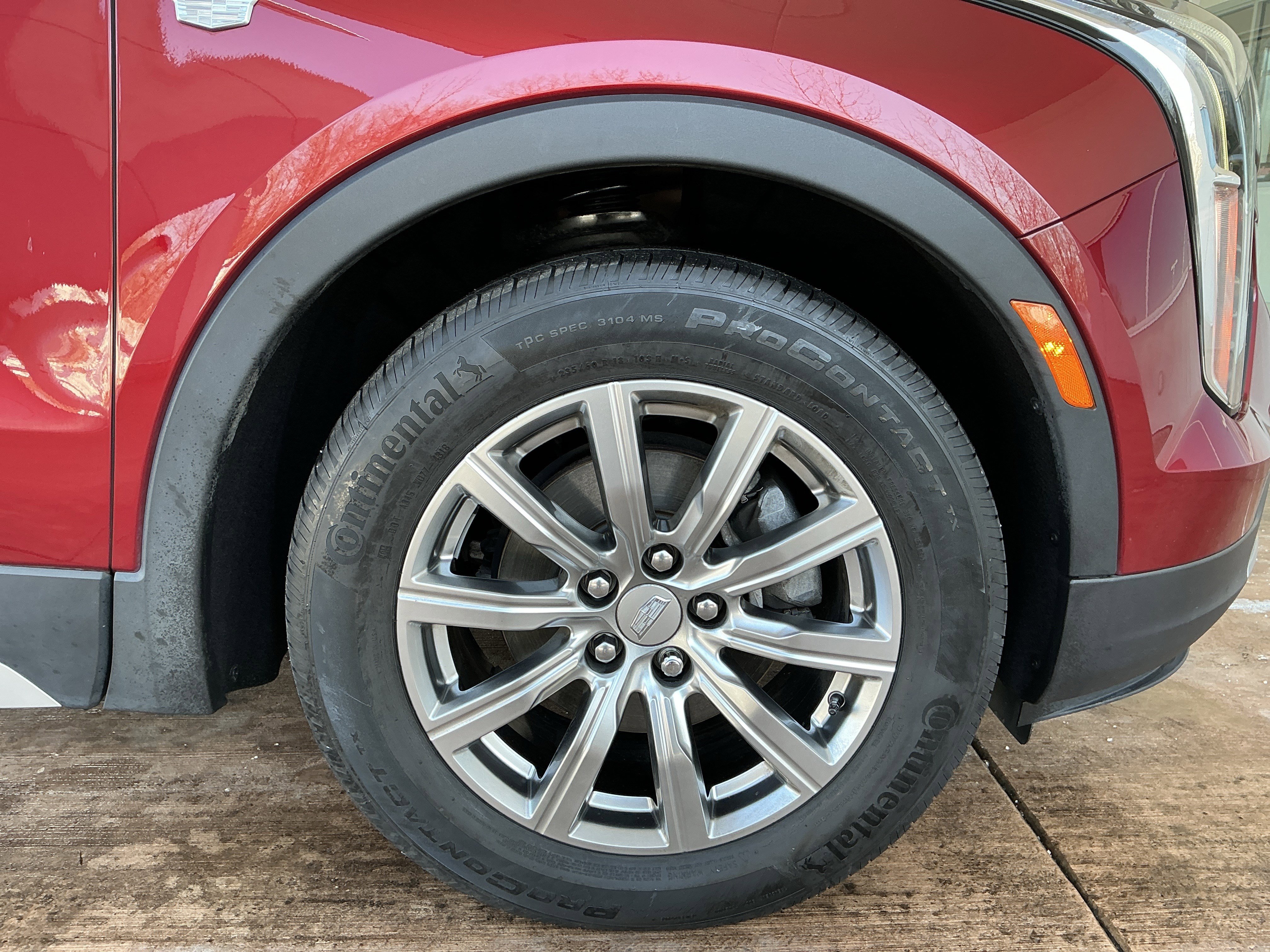 Used 2019 Cadillac XT4 Premium Luxury w/ Cold Weather Package image 28