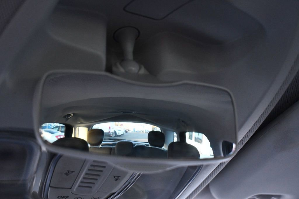 Used 2014 FIAT 500L Trekking w/ Popular Equipment Group image 47