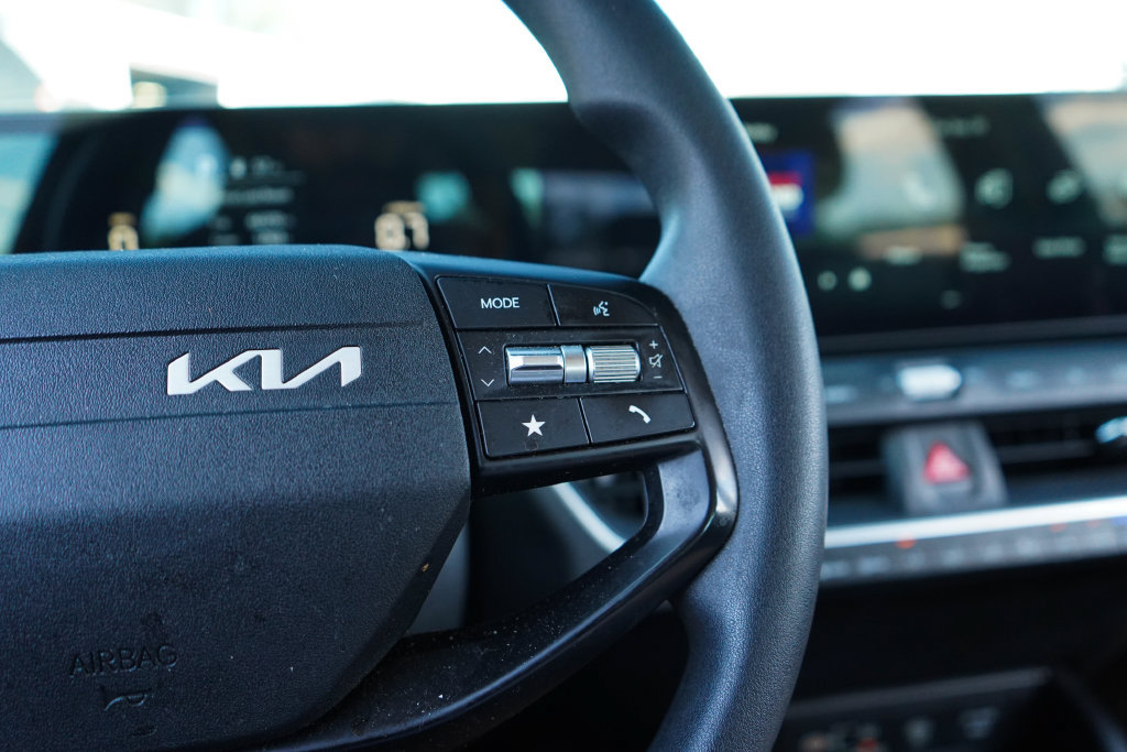 Used 2025 Kia K4 FWD image 29