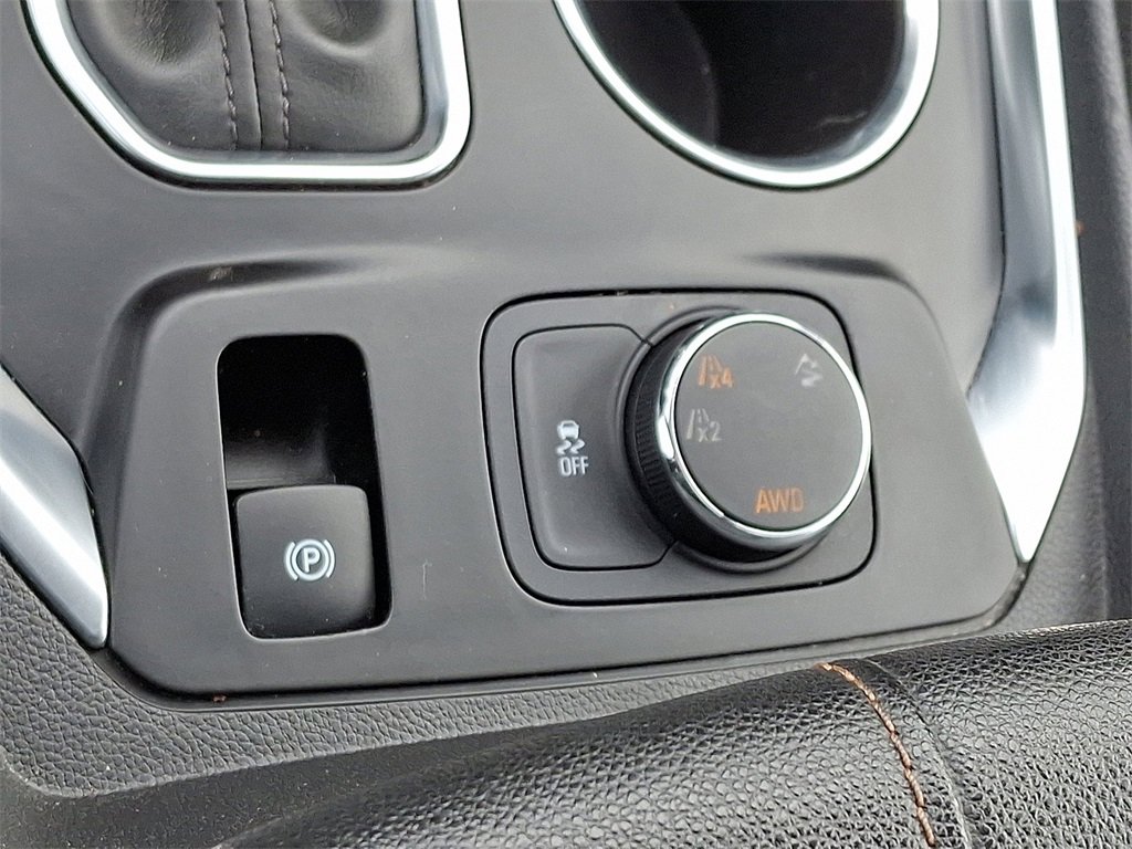 Used 2018 Chevrolet Traverse LT image 24