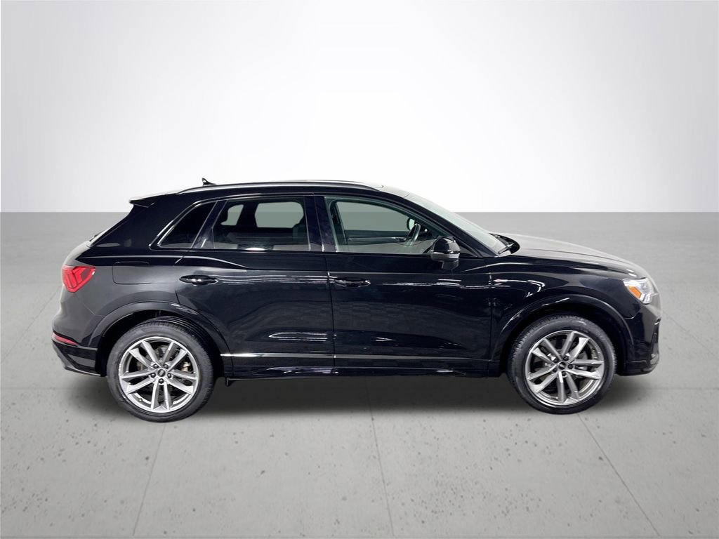 Used 2023 Audi Q3 2.0T Premium Plus w/ Premium Plus Package image 5