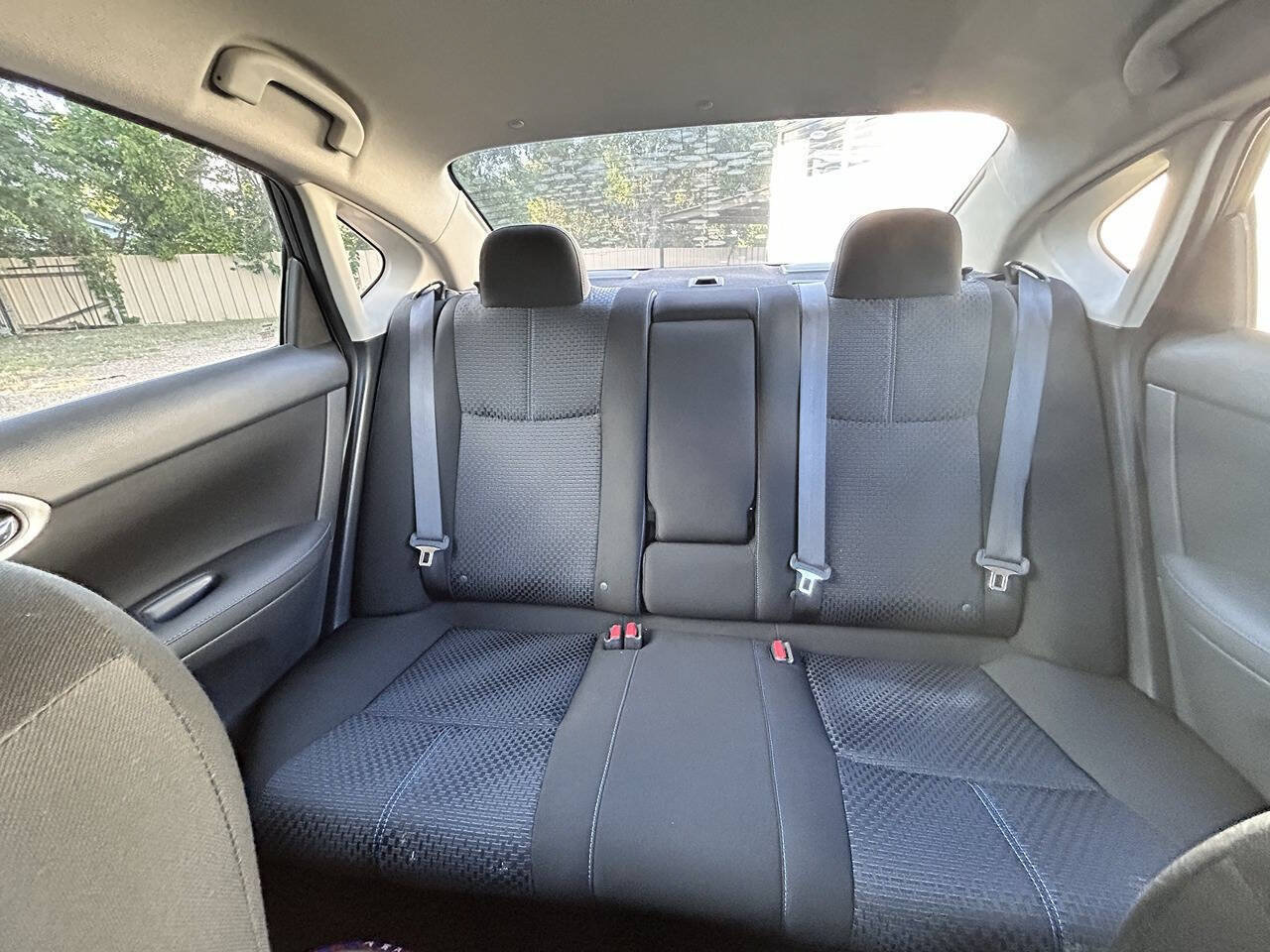 Used 2016 Nissan Sentra SR FWD image 31