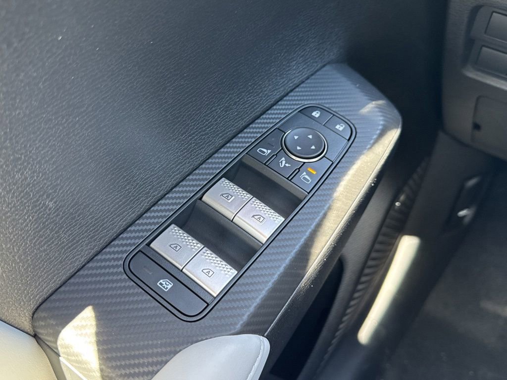 New 2026 Mitsubishi Outlander SE FWD image 17