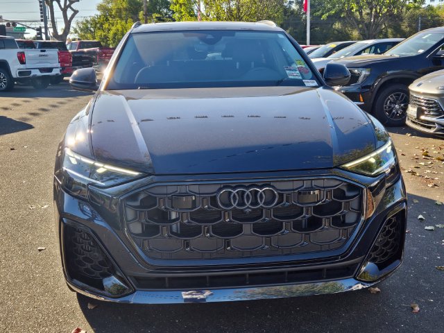 Used 2024 Audi Q8 Premium Plus w/ Premium Plus Package AWD/4WD image 2