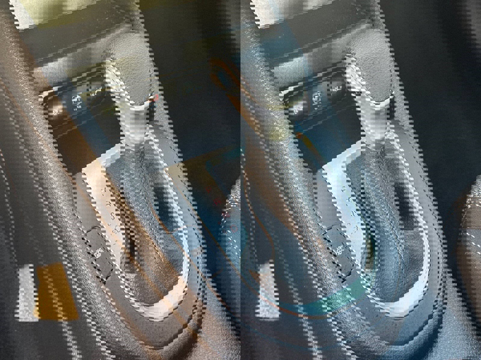 Used 2023 Kia Forte LXS image 30