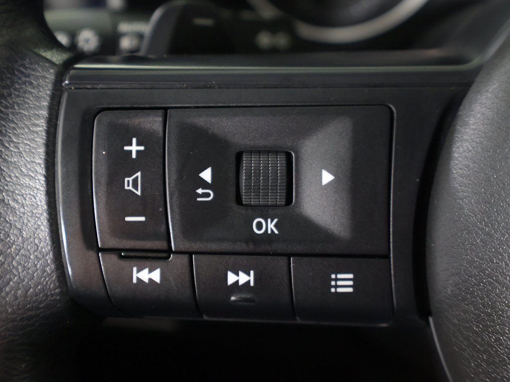 Used 2024 Nissan Rogue SV AWD/4WD image 40