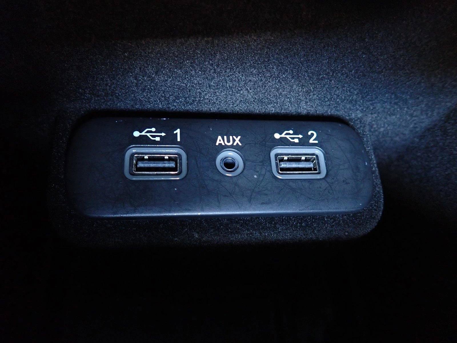 Used 2023 Dodge Charger SXT RWD image 18