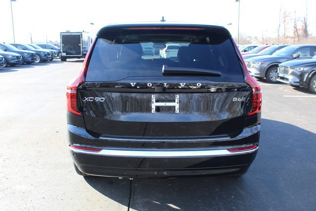 New 2026 Volvo XC90 B6 Plus w/ Protection Package Premier AWD/4WD image 4
