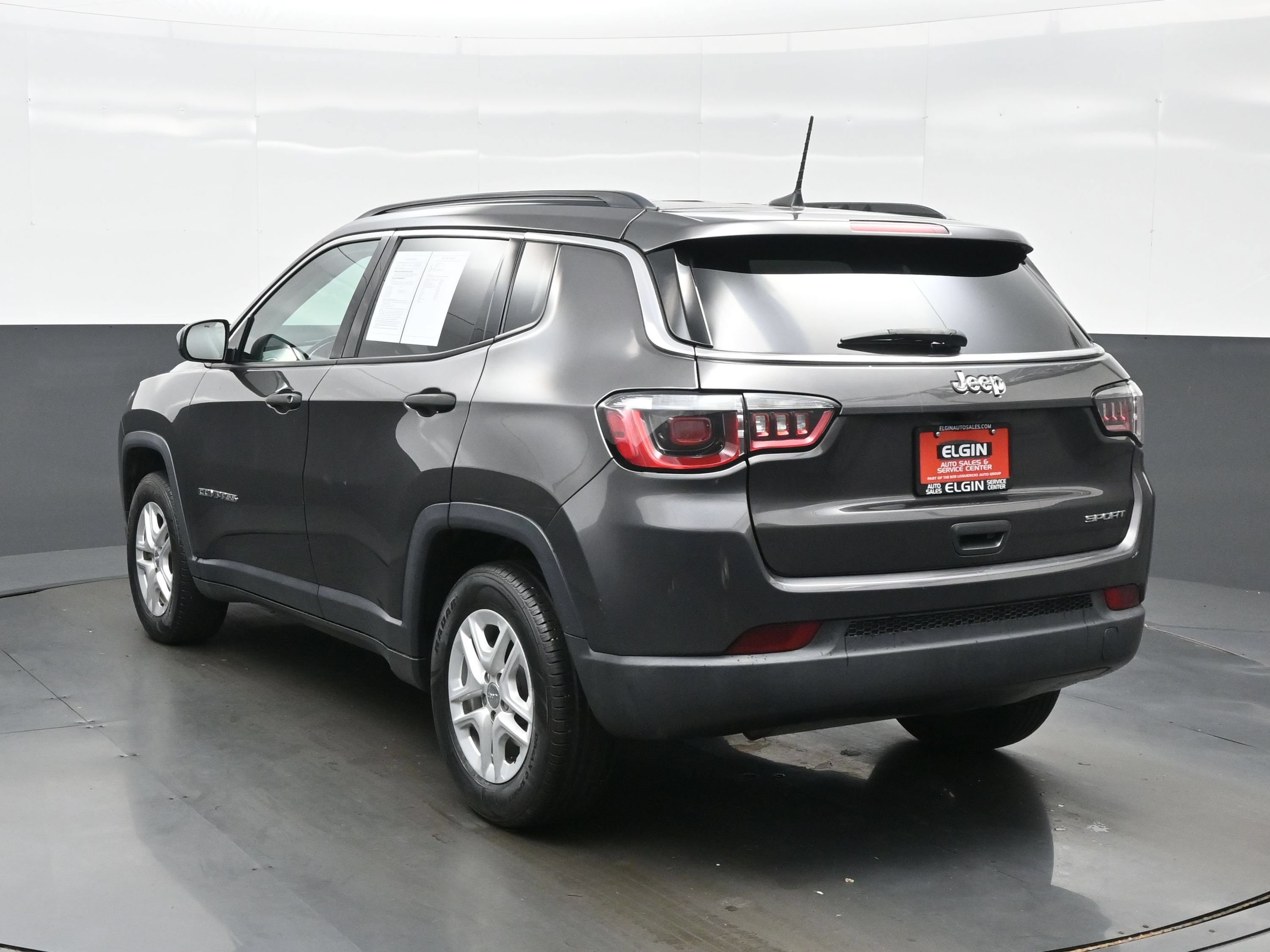 Used 2019 Jeep Compass Sport FWD image 4