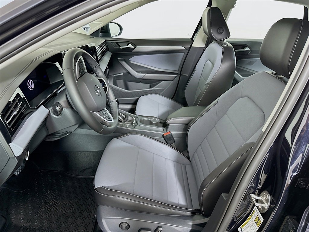 New 2026 Volkswagen Jetta SE image 8