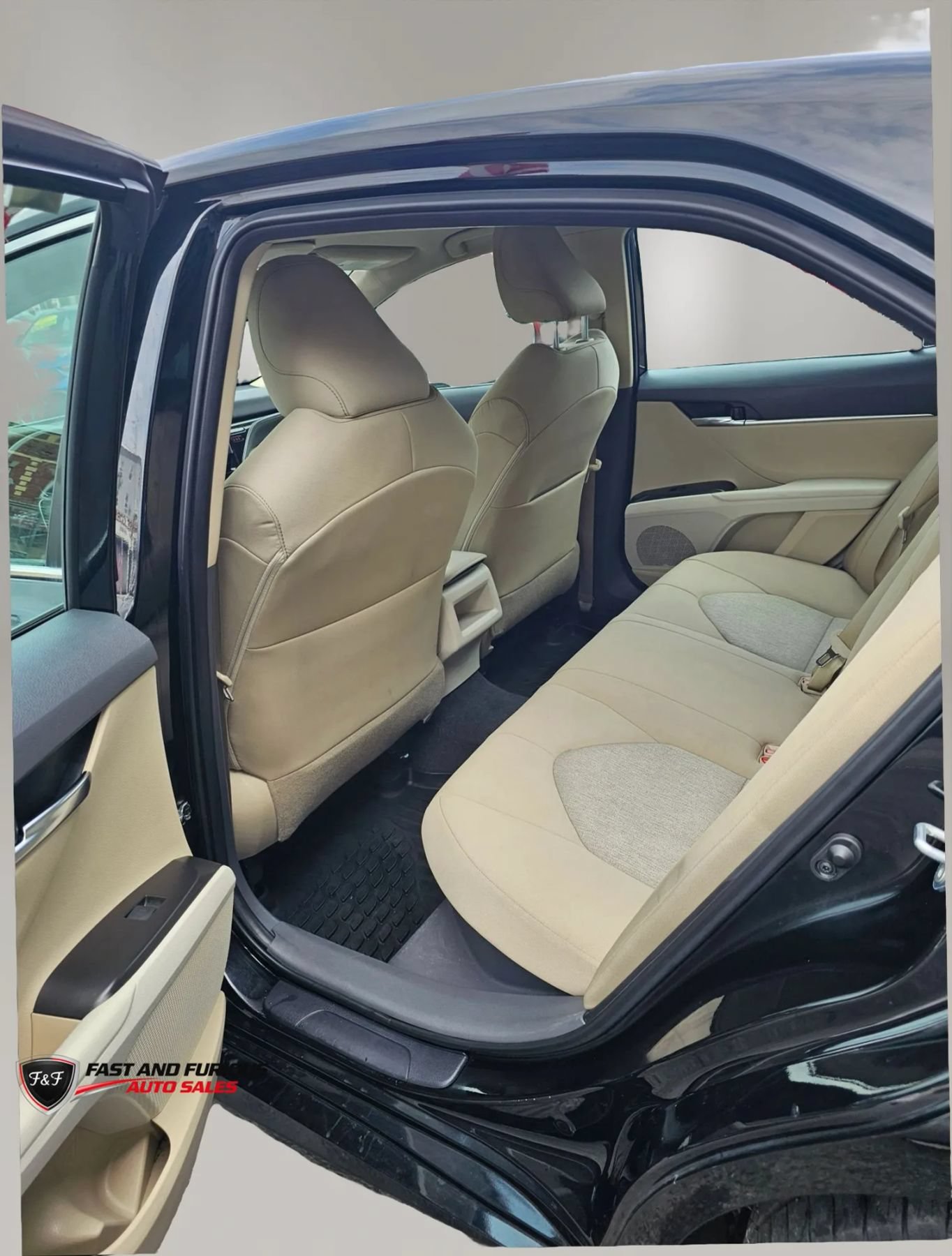 Used 2021 Toyota Camry LE FWD image 8