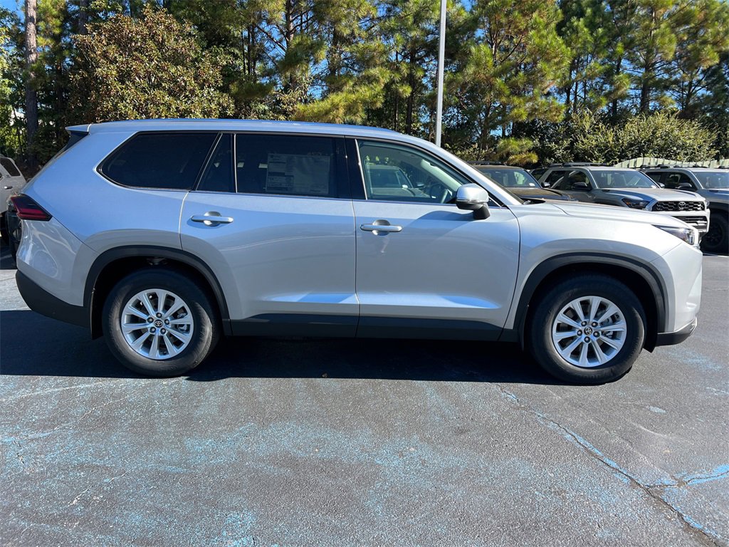 New 2026 Toyota Grand Highlander XLE image 2