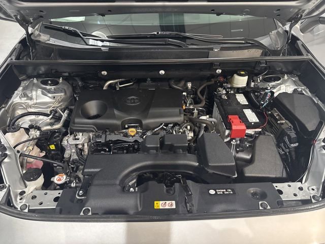 Used 2022 Toyota RAV4 XLE image 40