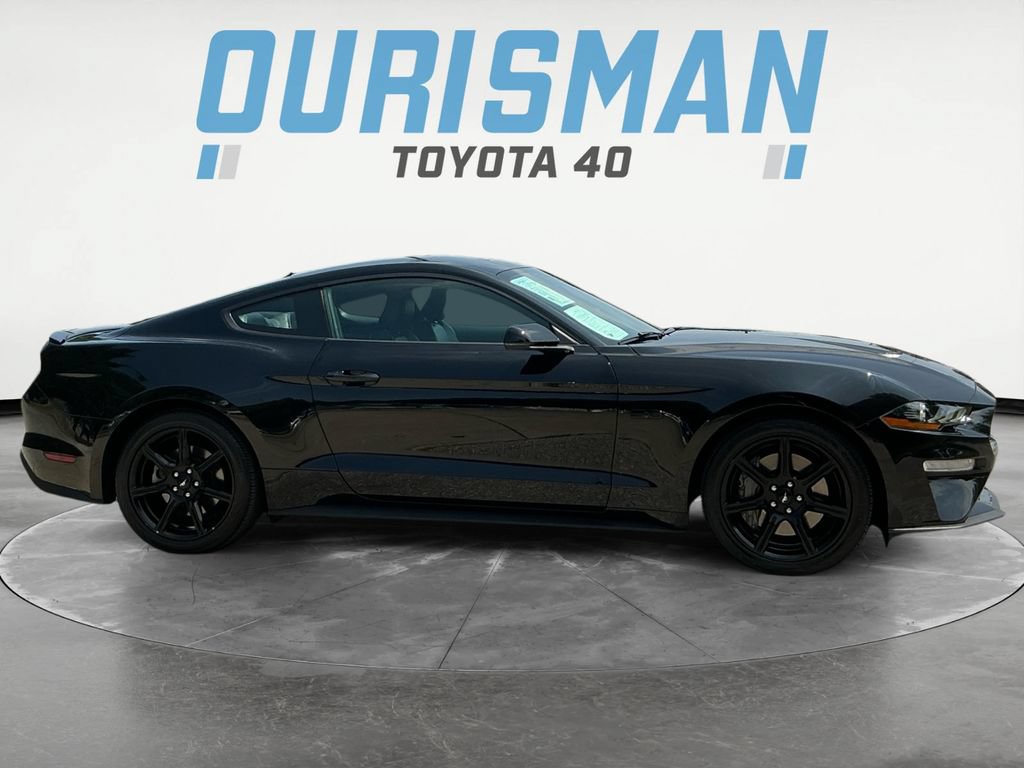 Used 2020 Ford Mustang GT Premium w/ Black Accent Package RWD image 8