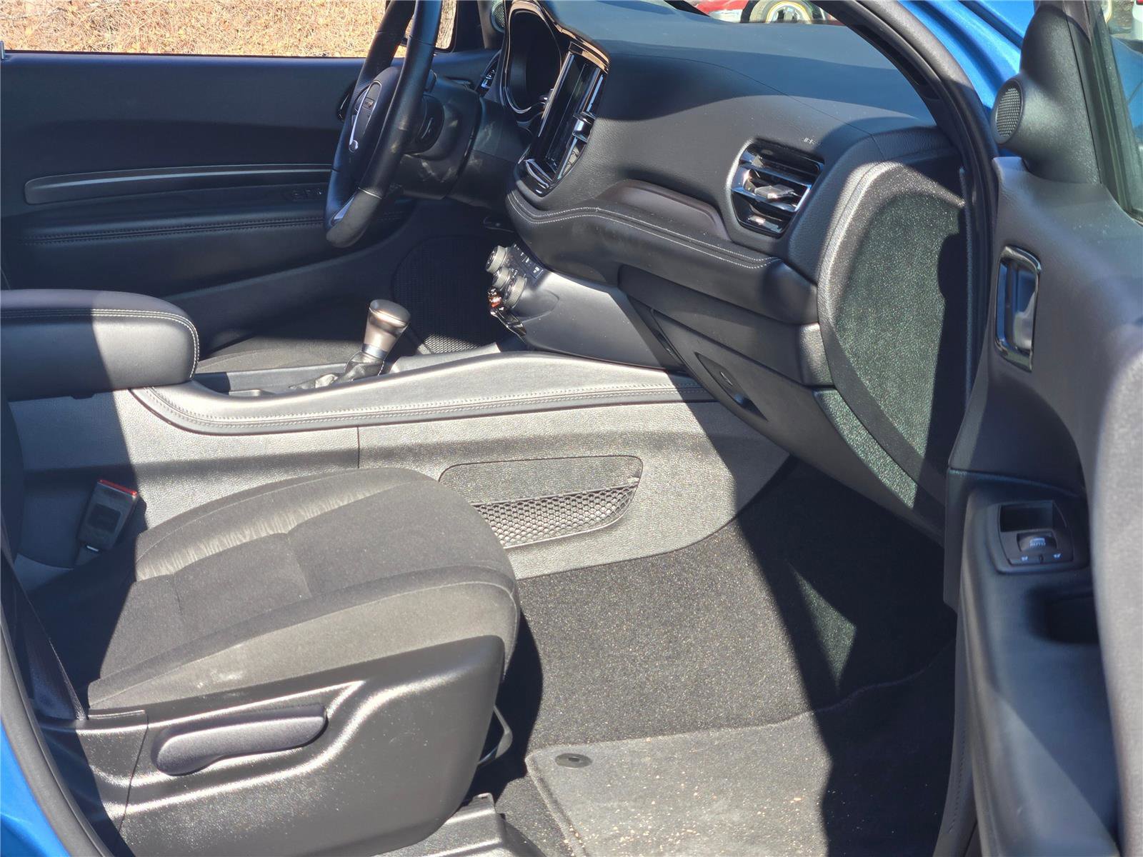 Used 2023 Dodge Durango SXT w/ SXT Blacktop Group image 4