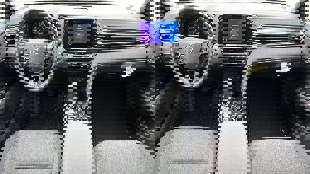 New 2026 Toyota Camry LE image 31