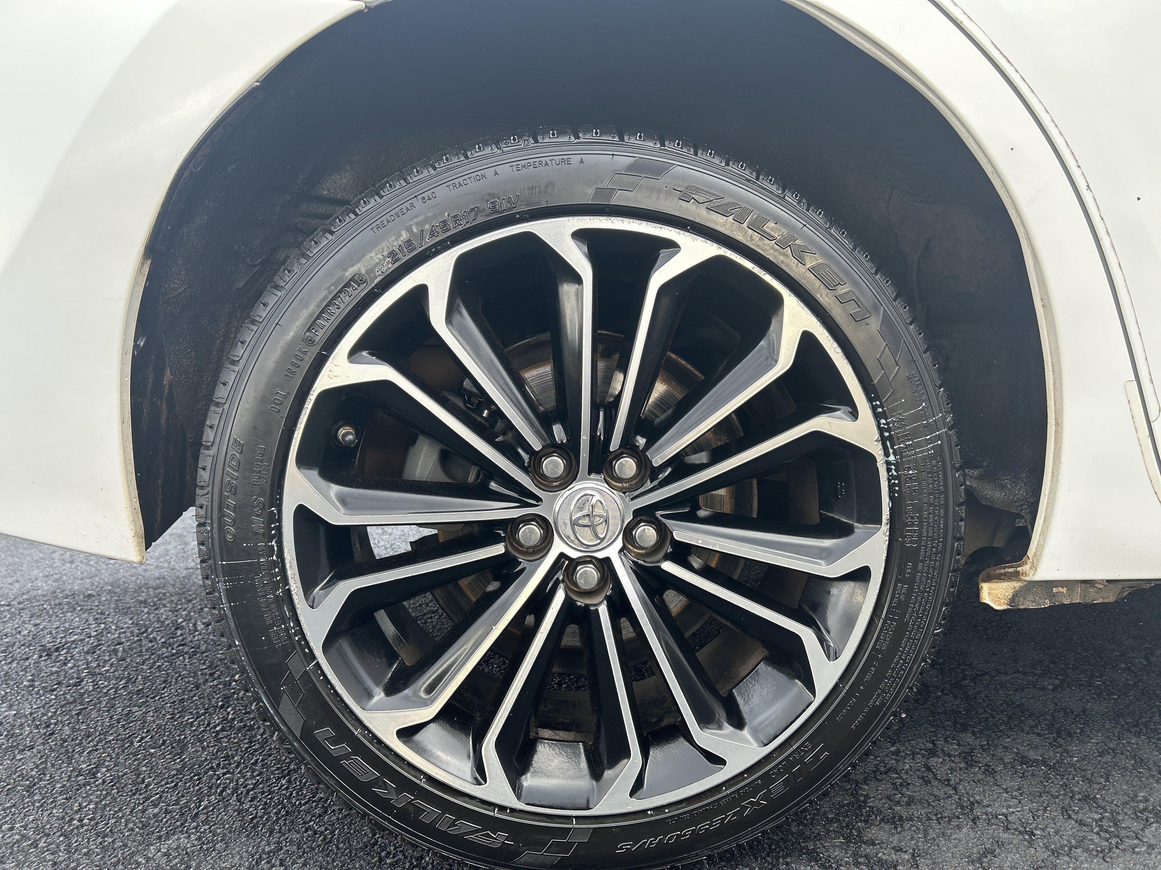 Used 2015 Toyota Corolla S w/ Driver Convenience Package image 34