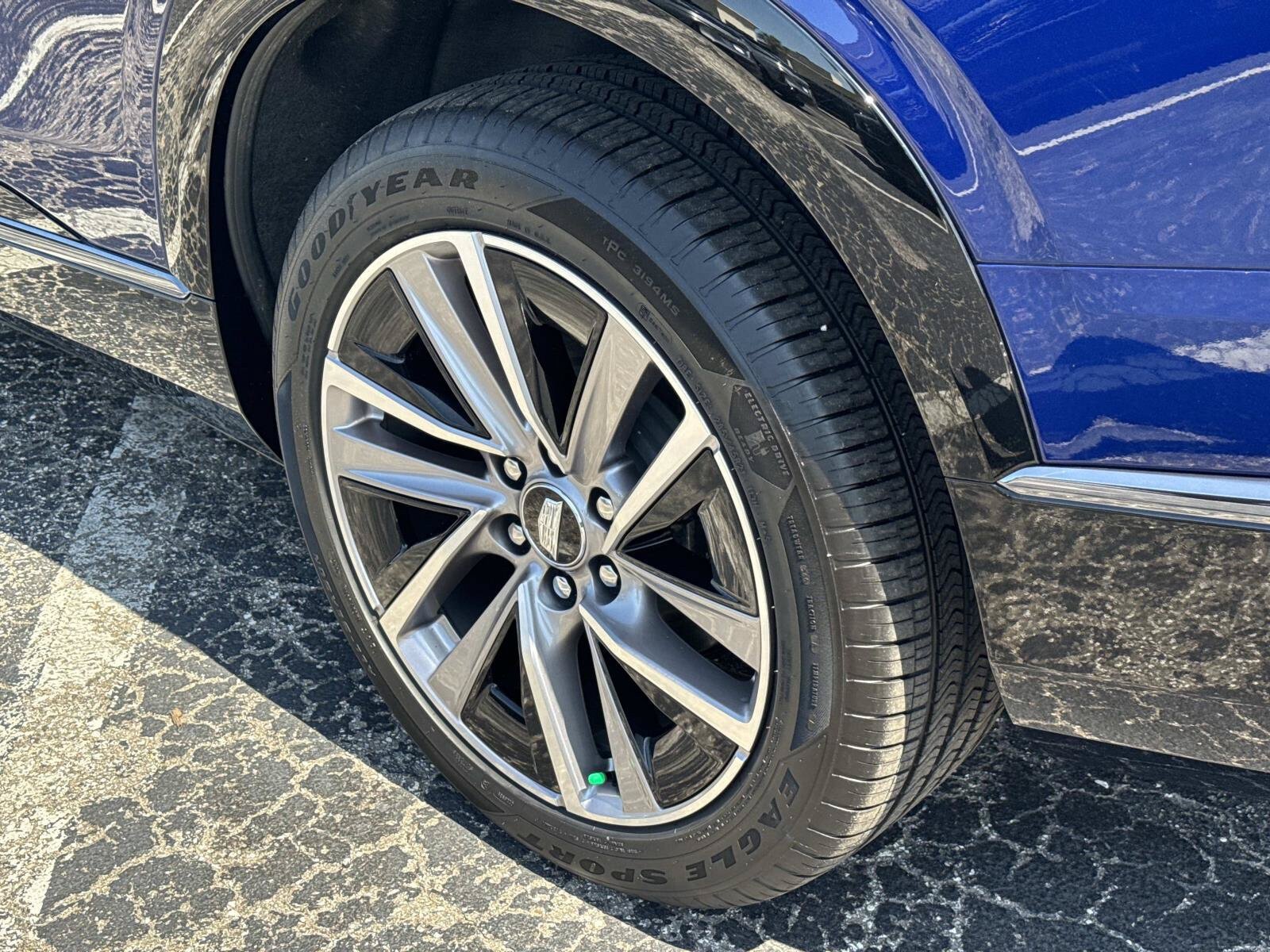 Certified 2026 Cadillac Vistiq Sport w/ LPO, Floor Liner Package AWD/4WD image 12