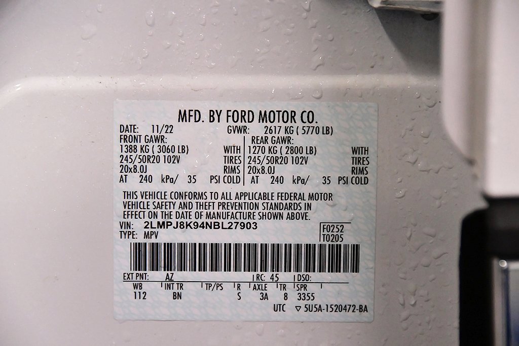 Used 2022 Lincoln Nautilus Reserve image 13