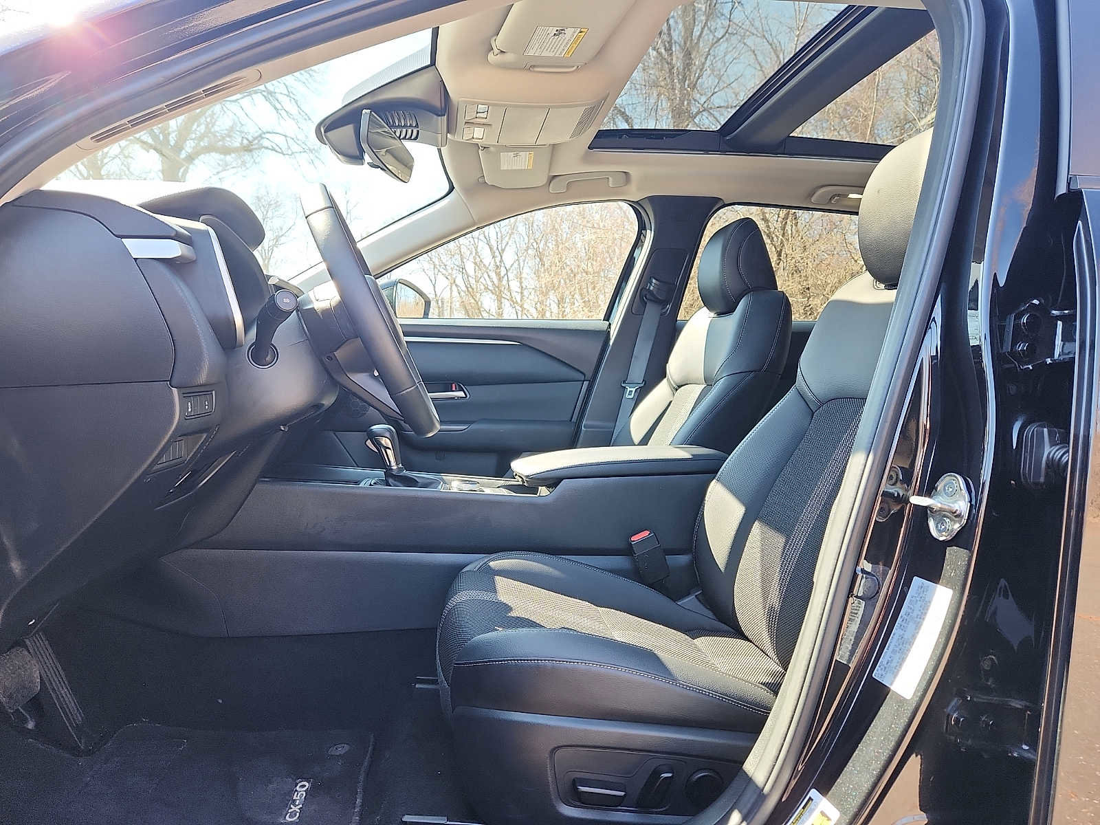 Used 2025 MAZDA CX-50 AWD 2.5 S w/ Premium Package image 13