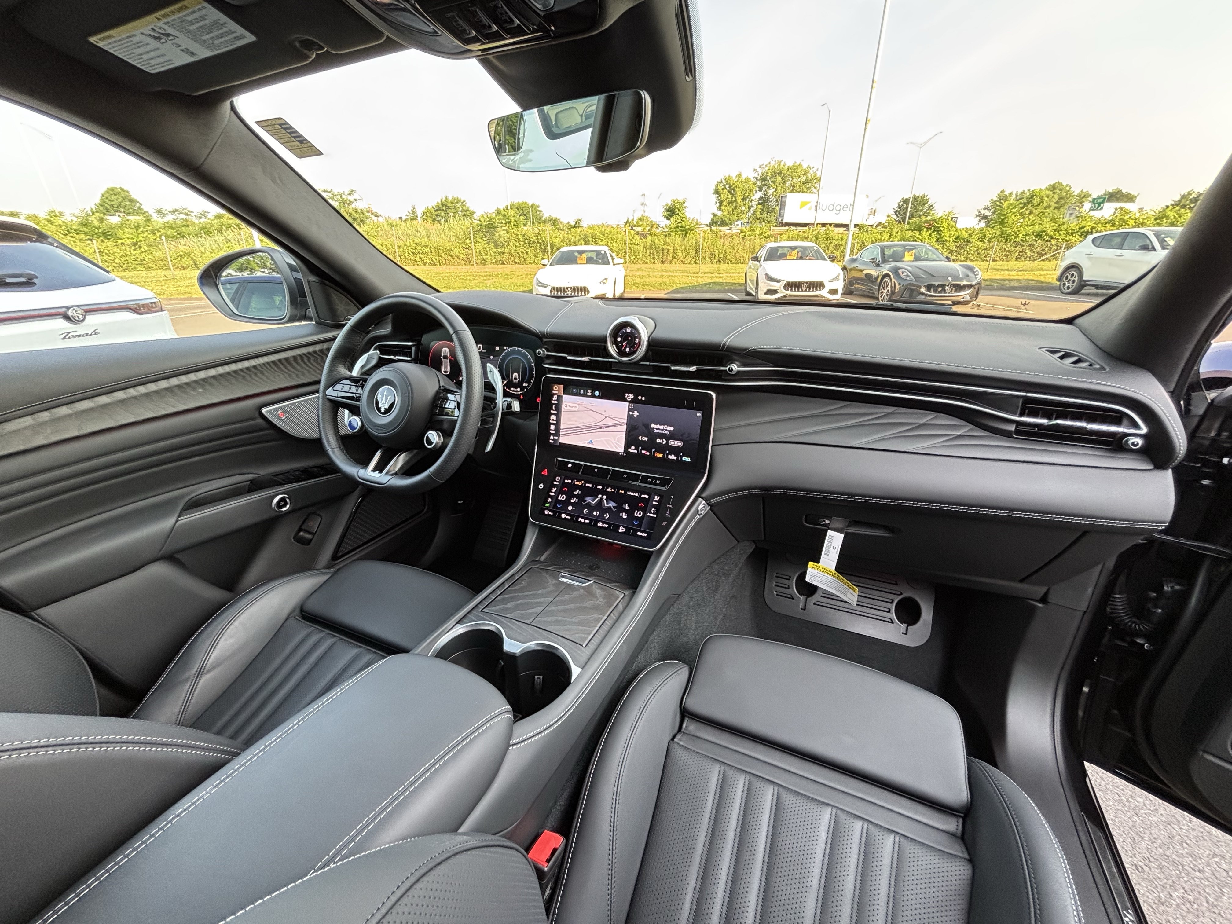Used 2025 Maserati Grecale Folgore AWD/4WD image 37