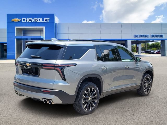 Certified 2026 Chevrolet Traverse LT w/ Sun and Wheel Package FWD image 4