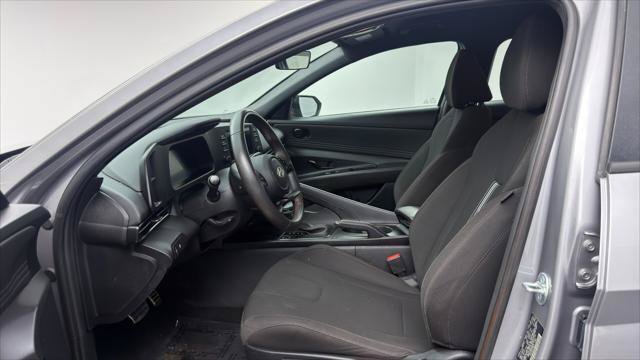 Used 2025 Hyundai Elantra Sport FWD image 14