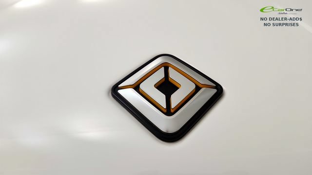 Used 2025 Rivian R1T Adventure AWD/4WD image 32