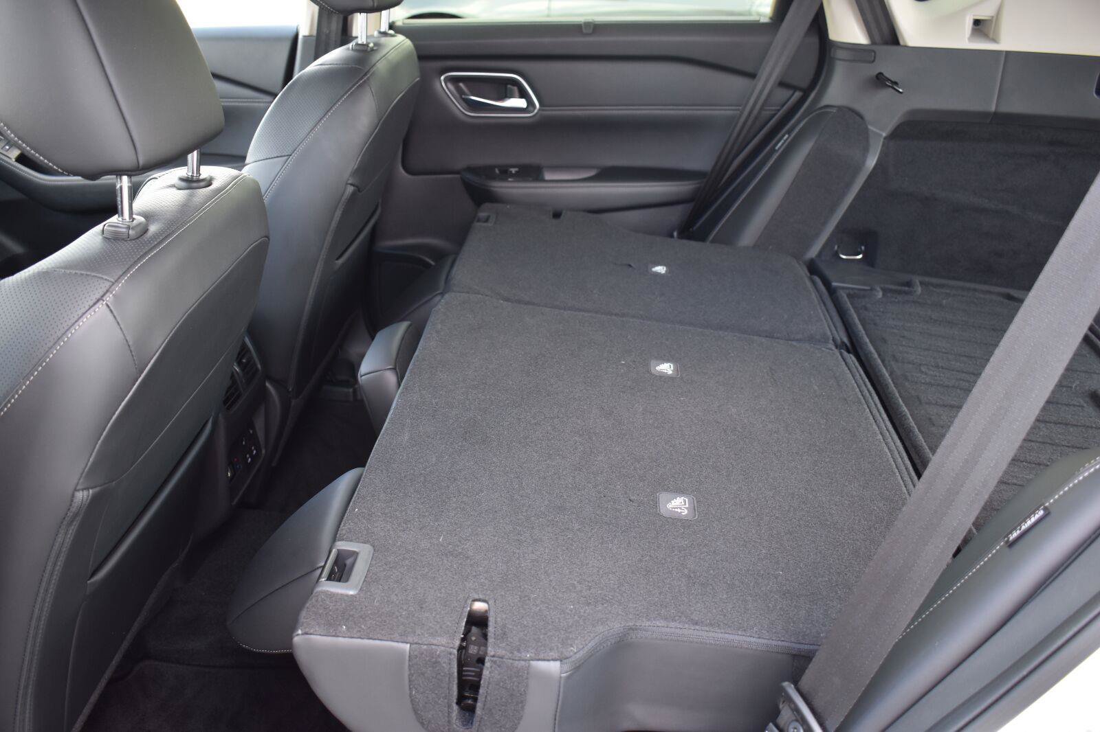 Used 2025 Nissan Rogue Platinum w/ Platinum Premium Package FWD image 53