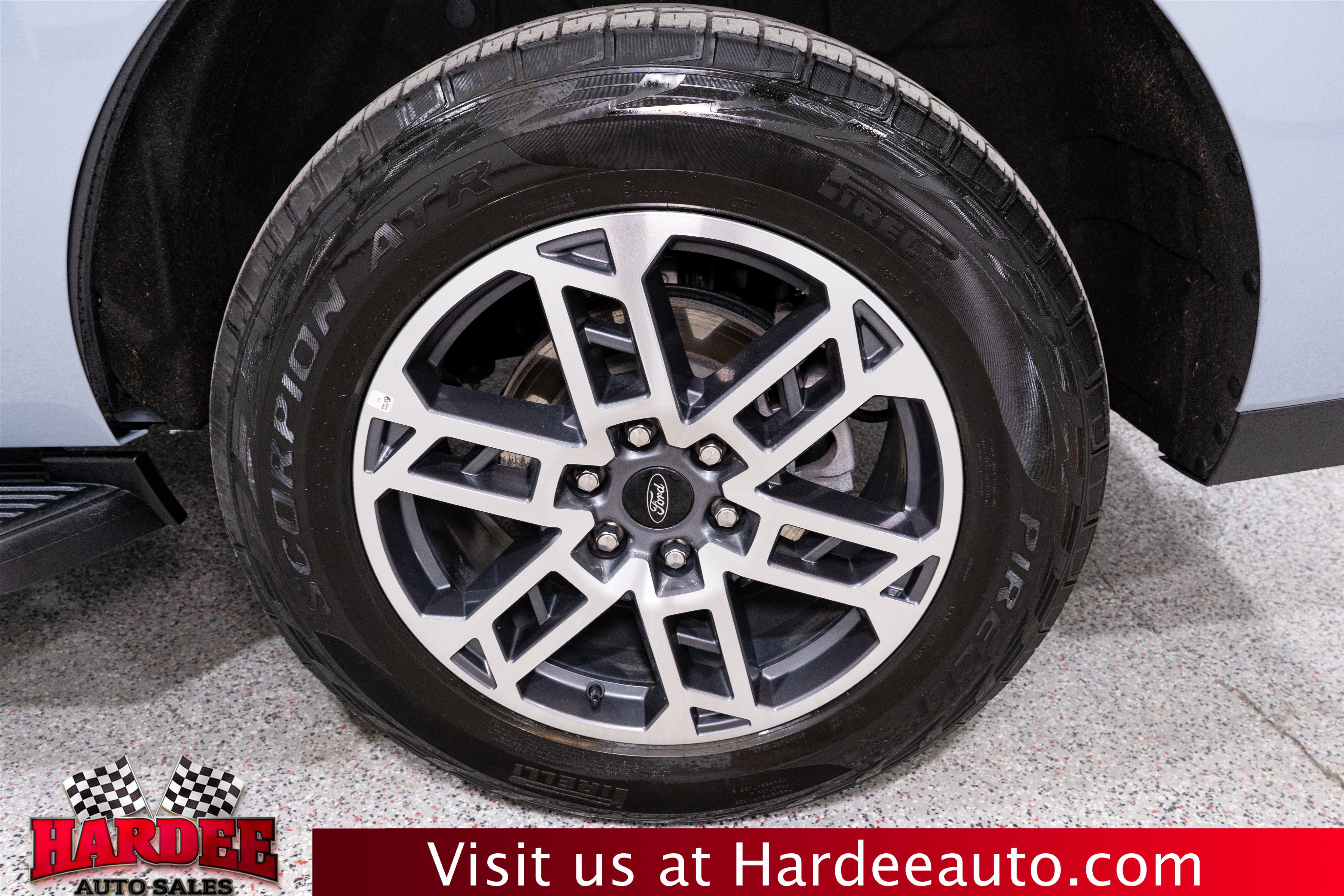 Used 2025 Ford Expedition Active AWD/4WD image 10