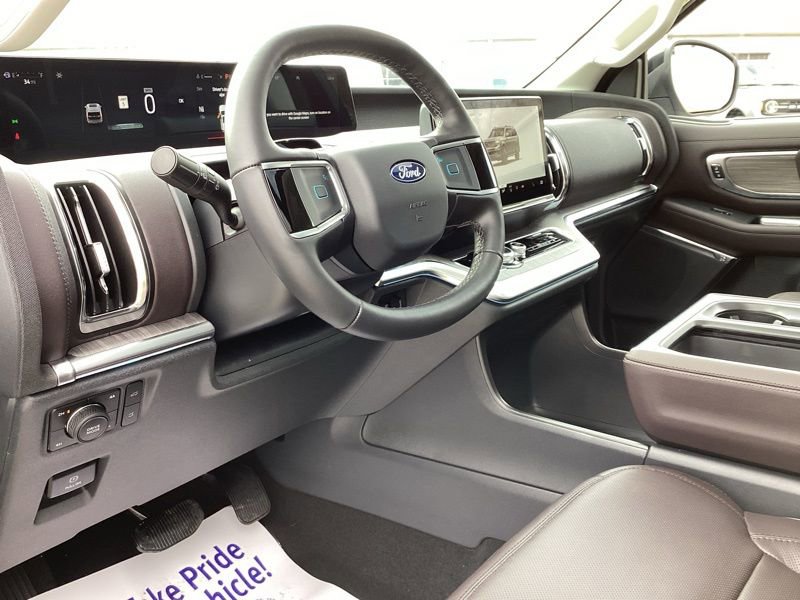 New 2026 Ford Expedition Platinum w/ Platinum Ultimate Package image 36