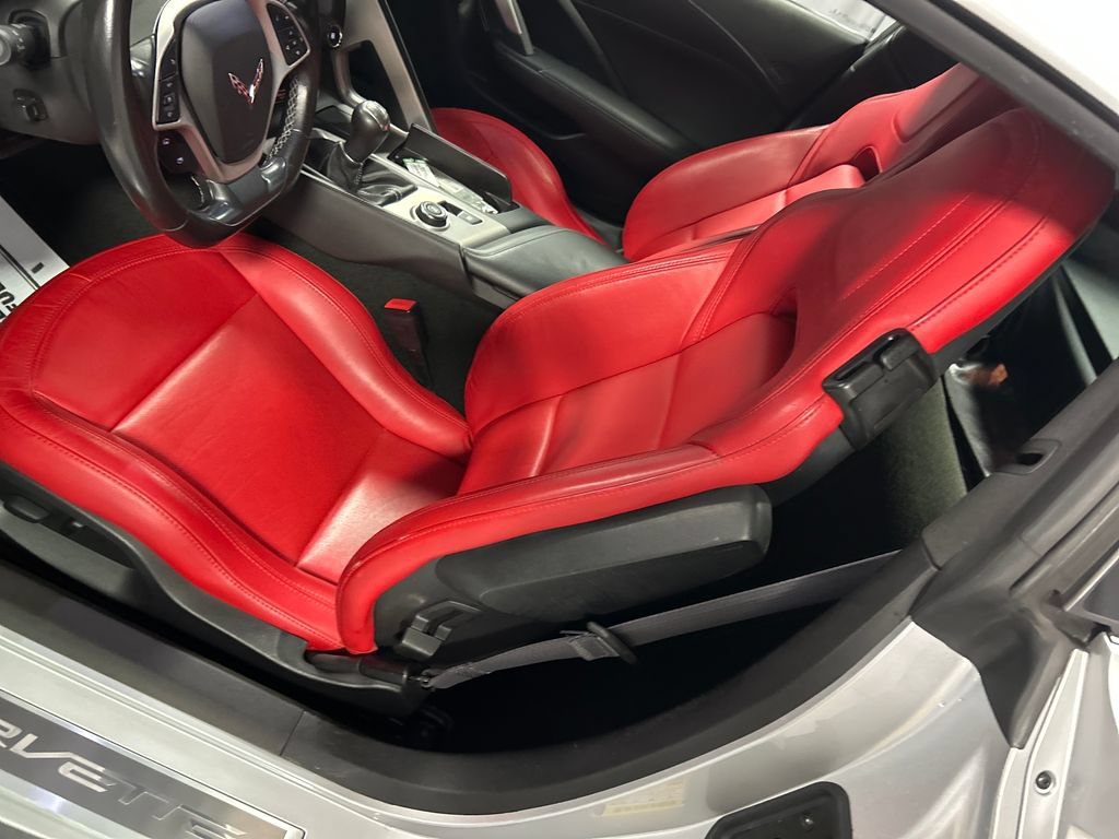 Used 2018 Chevrolet Corvette Stingray Coupe RWD image 10