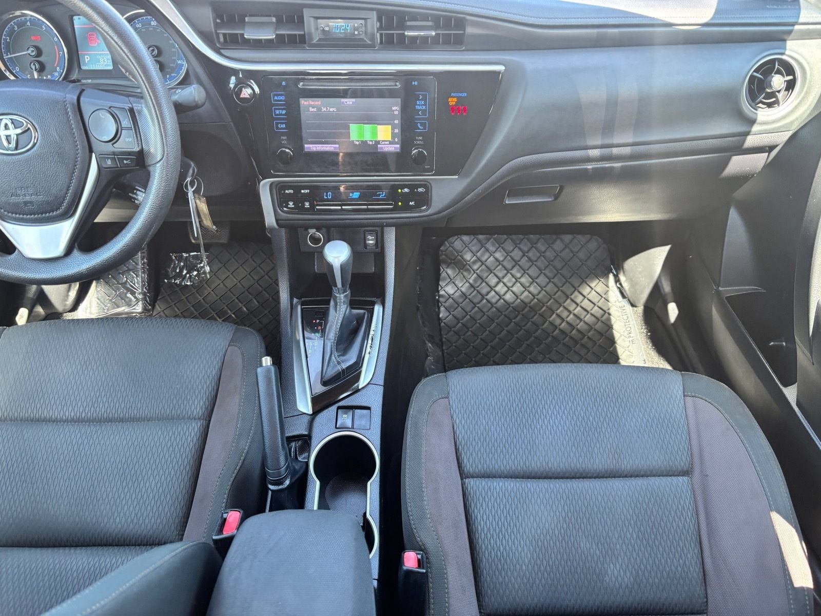 Used 2019 Toyota Corolla LE FWD image 14