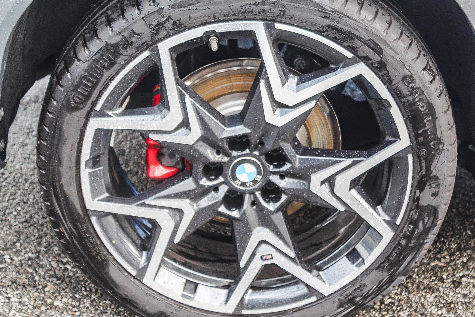 Certified 2025 BMW X2 xDrive28i w/ M Sport Package image 11