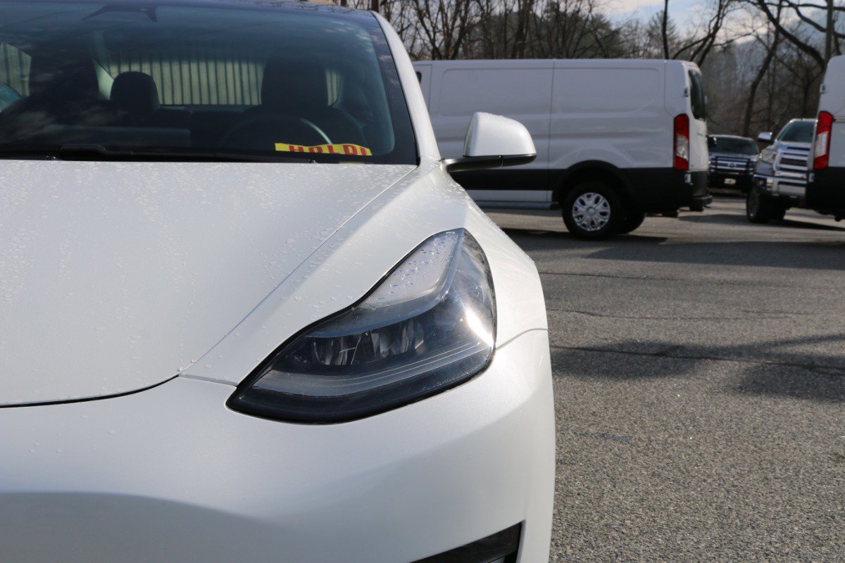 Used 2021 Tesla Model 3 Standard Range Plus image 13