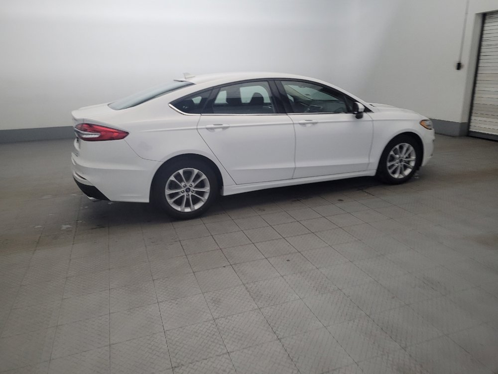 Used 2020 Ford Fusion SE image 10