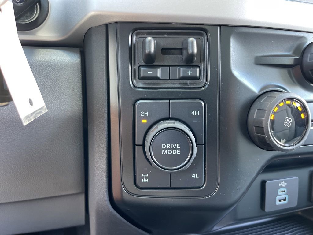 New 2026 Ford F350 XL w/ XL Chrome Package image 11