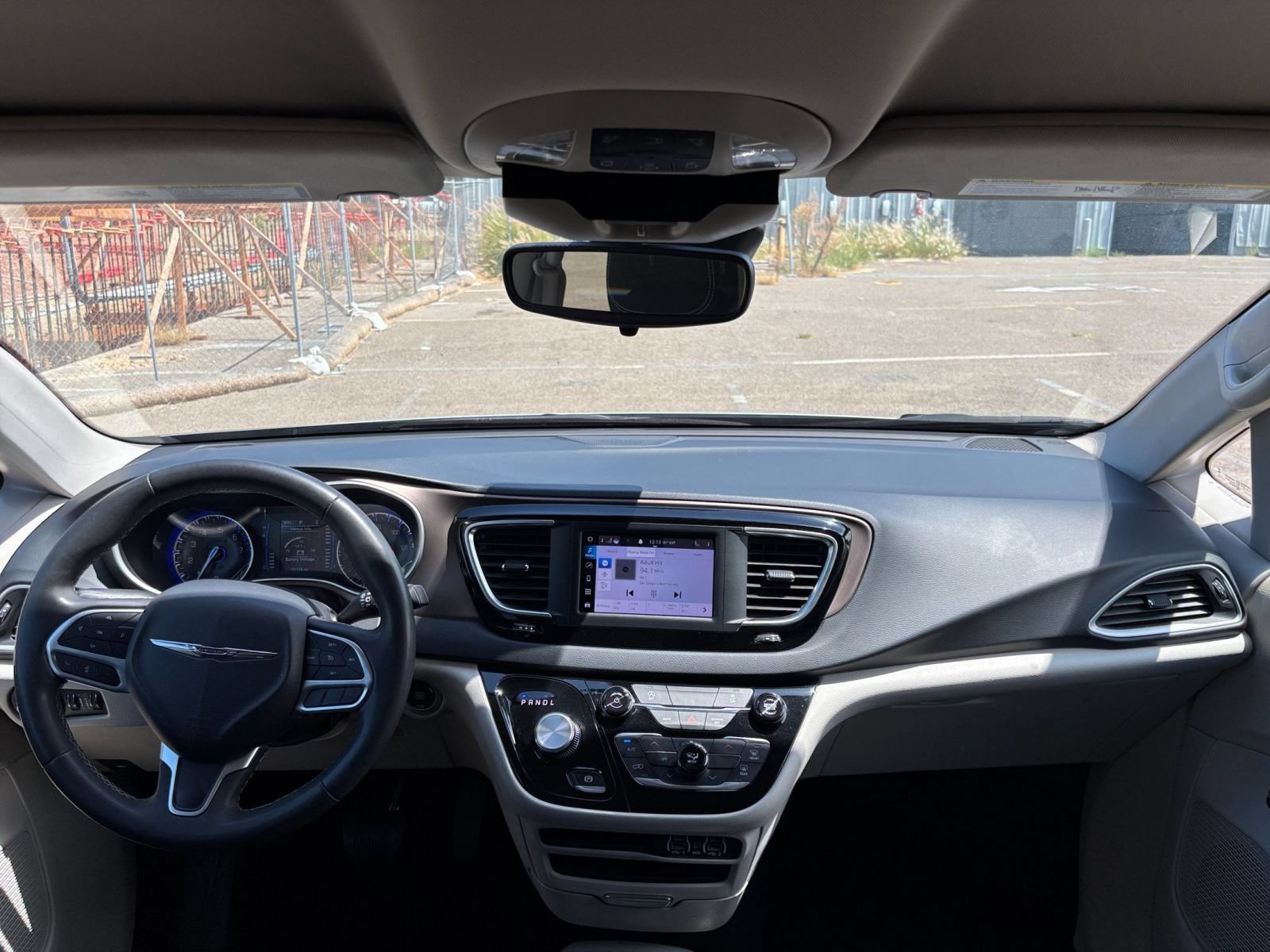 Used 2023 Chrysler Voyager LX FWD image 35