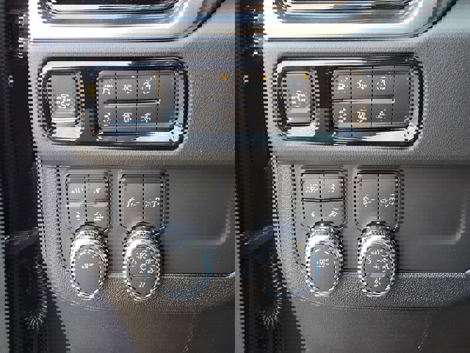 New 2026 GMC Yukon XL Elevation image 16