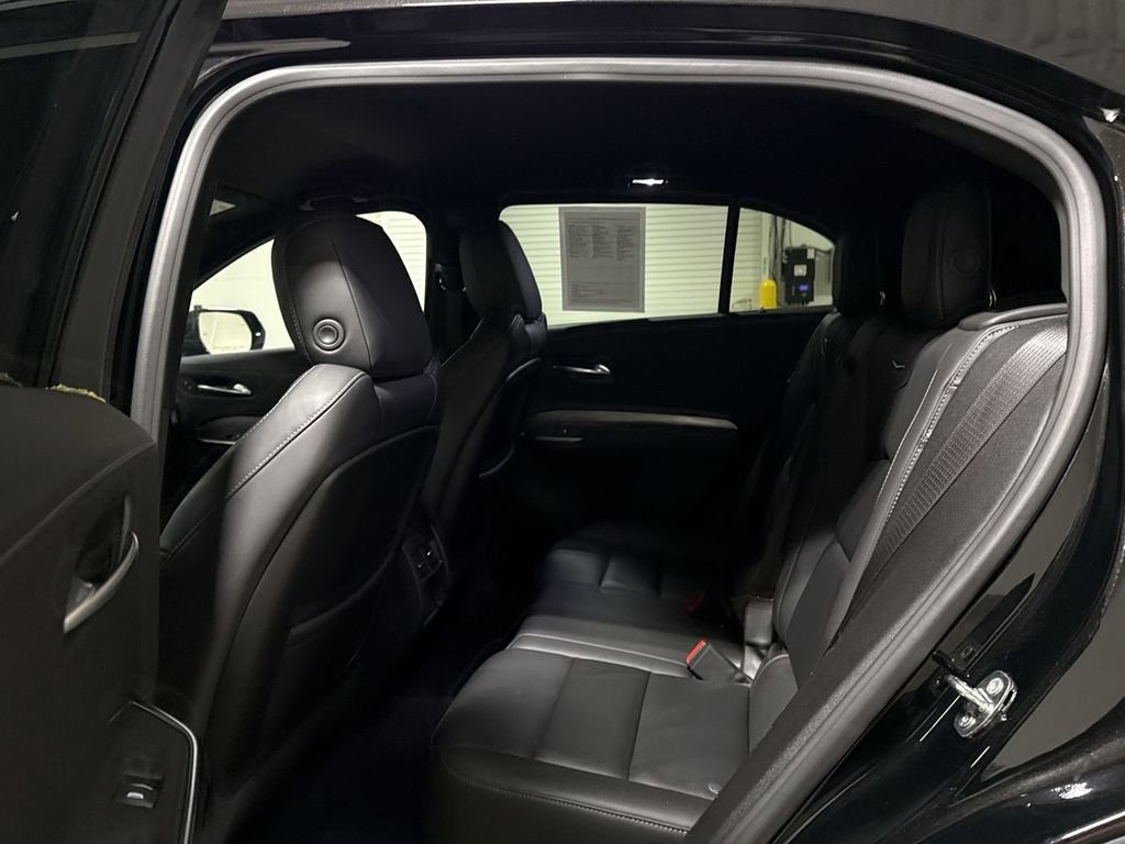 Used 2024 Cadillac XT4 Premium Luxury image 23