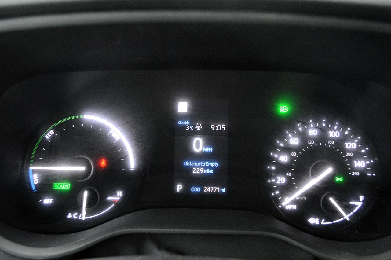 Used 2024 Toyota Sienna XSE AWD/4WD image 31