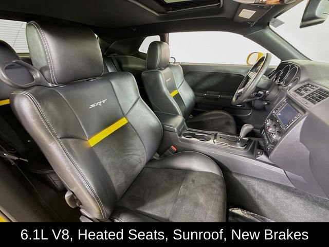 Used 2010 Dodge Challenger SRT8 w/ Special Edition Group image 28