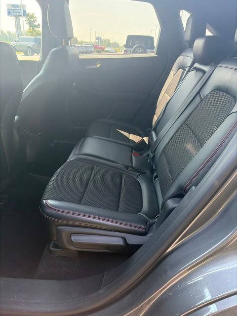 Used 2024 Ford Escape ST-Line w/ Tech Pack #1 AWD/4WD image 17