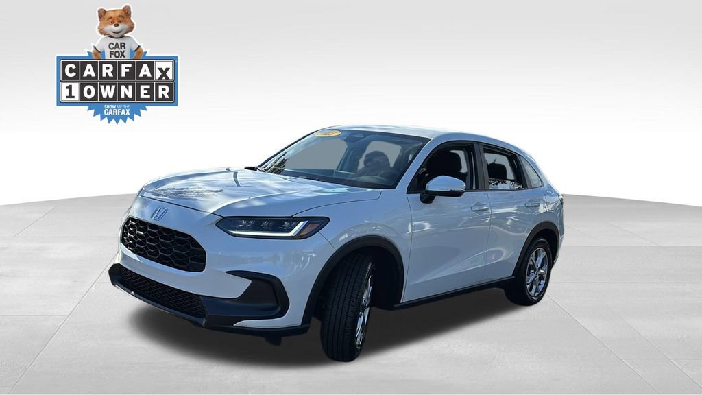 Certified 2025 Honda HR-V LX image 3