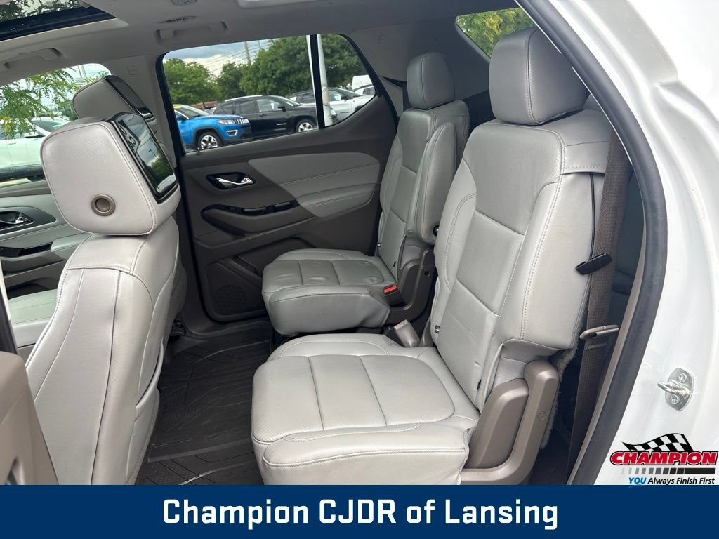 Used 2019 Chevrolet Traverse Premier w/ Driver Confidence II Package FWD image 14