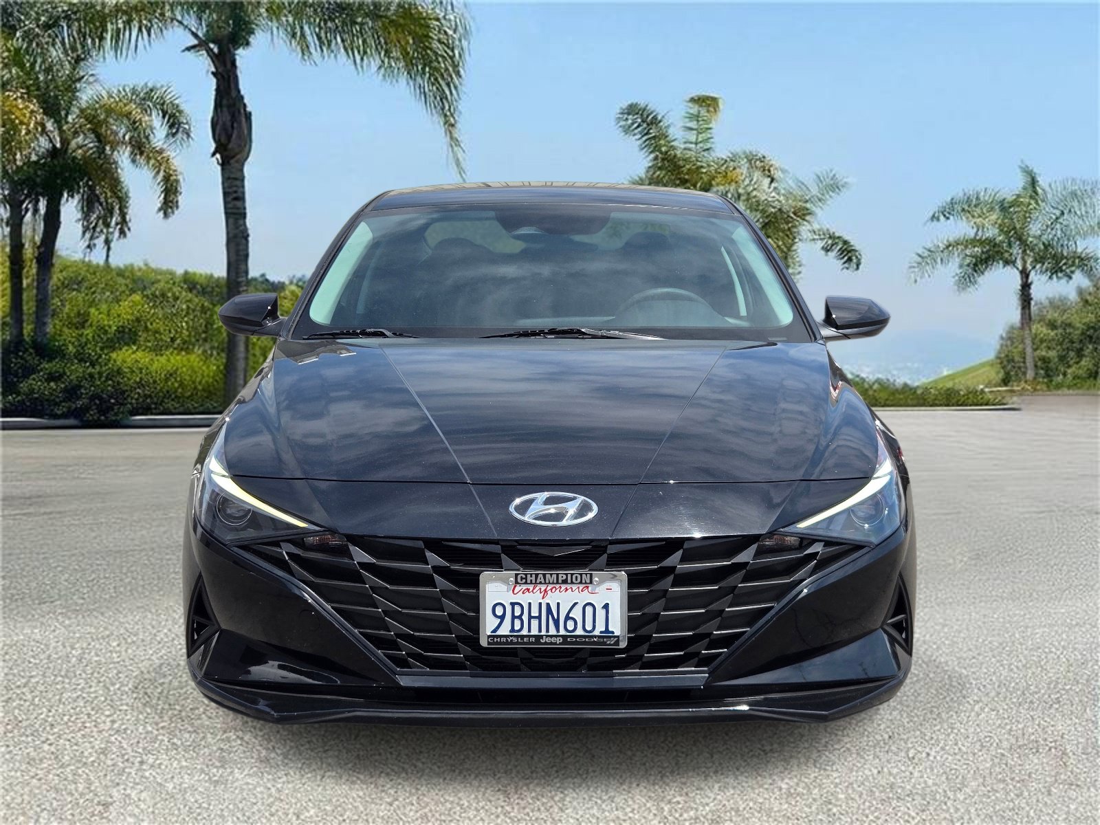 Used 2022 Hyundai Elantra SEL FWD image 3